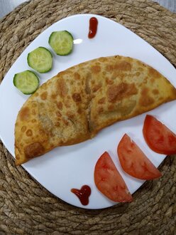 1 Pastırmalı Kaşarlı Çiğ Börek görseli