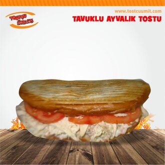 Tavuklu Ayvalık Tostu görseli