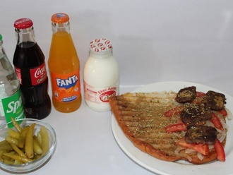 Yarım Ekmek Izgara Köfte & İçecek Menü görseli