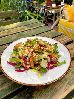 Tavuklu Salata görseli