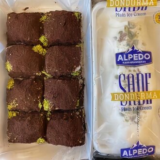 Fıstıklı Soğuk Baklava (500 Gr.) & Maras  Sade Dondurma (500 Gr.) görseli