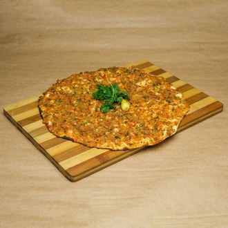Kaşarlı Antep Lahmacun görseli
