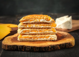 Cheddar Beyaz Peynirli Tost görseli