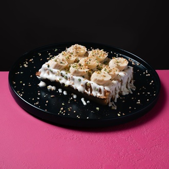 Beyaz Çikolatalı Muzlu Waffle görseli