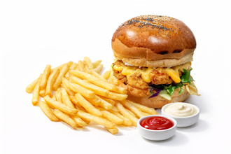 King Çıtır Tavuk Cheeseburger & Patates Kızartması görseli