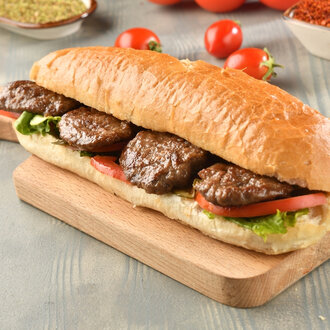 Yarım Ekmek Arası Köfte görseli