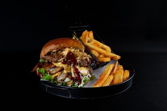 Panda Tower Burger & Patates Kızartması görseli