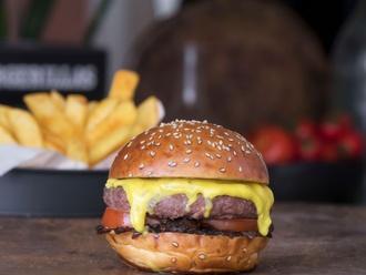Café De Burgerilla görseli