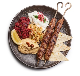 Hellim Peynirli Şiş Köfte görseli