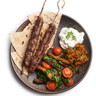 Hellim Peynirli Şiş Köfte görseli