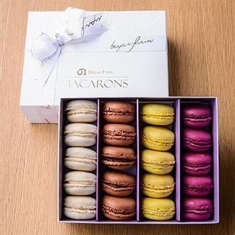 20'Li Macaron Kutusu görseli