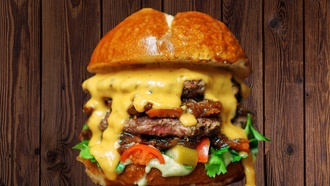 Double Cheeseburger görseli
