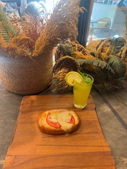 Kaşarlı Pizza görseli