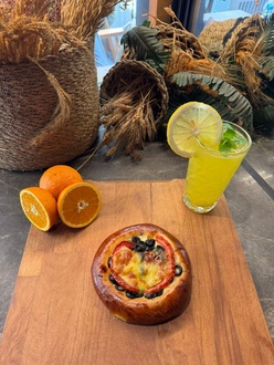 Zeytinli Pizza görseli