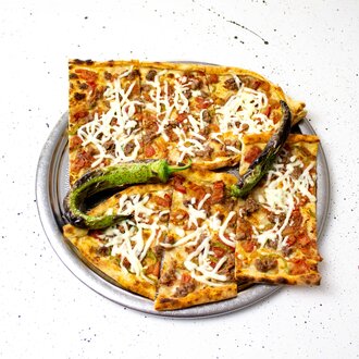 Kuşbaşı Kaşarlı Pide görseli