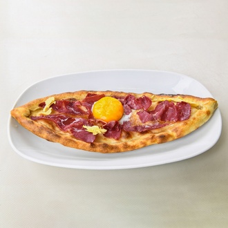Pastırmalı Kolot Peynirli Pide görseli