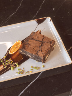 Çikolatalı Vişneli Brownie görseli