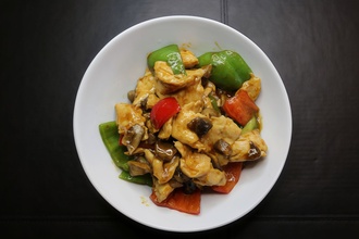 Beyaz Mantarlı Tavuk görseli