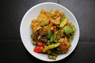 Acılı Fıstıklı Kalamar görseli