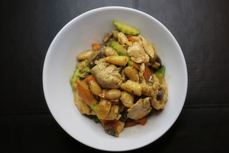 Bademli Tavuk görseli