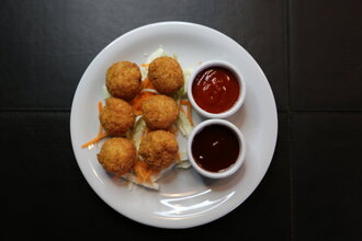 Kızarmış Tavuk Topları (6 Adet) görseli