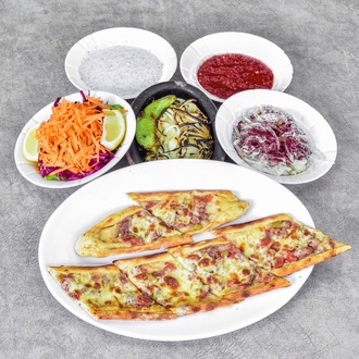 Kuşbaşılı Yumurtalı Pide görseli