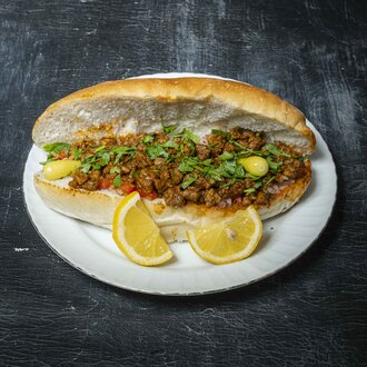 Ekmek Arası Et Tantuni görseli