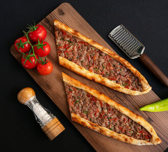 Kuşbaşılı Pide görseli