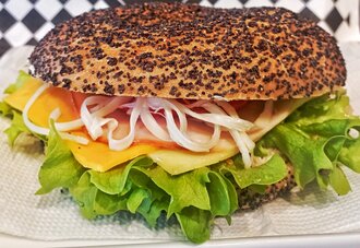 Haşhaşlı Bagel Sandviç görseli