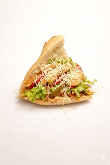 Yarım Ekmek Arası Kaşarlı Tavuk Döner görseli