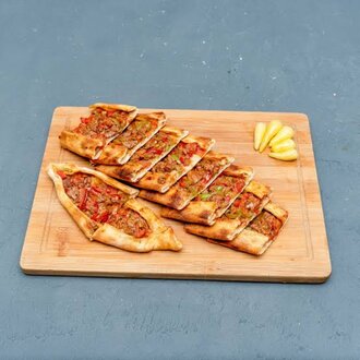 Kuşbaşılı Pide görseli