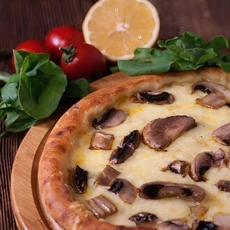 Mantarlı Kaşarlı Pide görseli