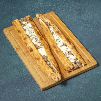 Kıymalı Kaşarlı Pide görseli