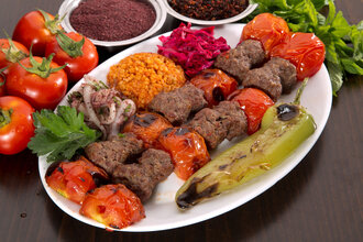 Domatesli Kebap görseli