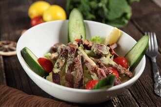 Izgara Etli Salata görseli