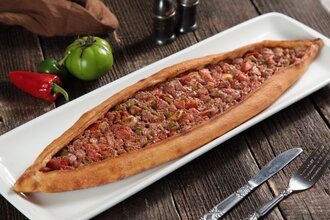 Kuşbaşılı Pide görseli