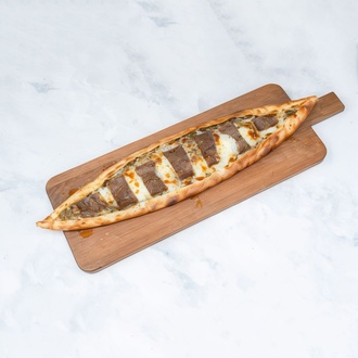 Közlenmiş Patlıcanlı Beğendili Pide görseli
