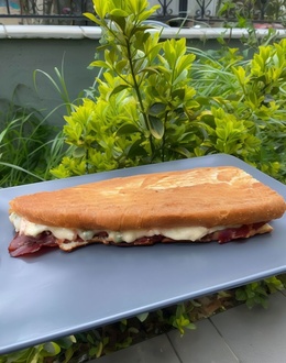 Pastırma Amerikan Tost görseli