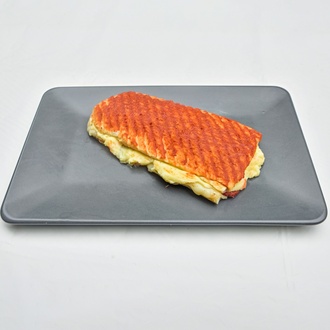 Sucuklu Kaşarlı Amerikan Salatalı Tost görseli