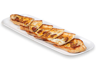 Sucuklu Yumurtalı Pide görseli