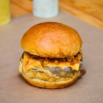 Crunchy Burger görseli