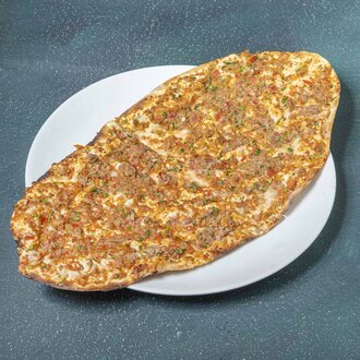 Lahmacun görseli
