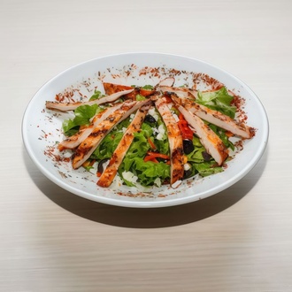 Tavuklu Yeşil Salata görseli