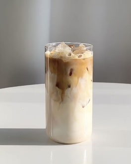 Iced Vanilla Latte görseli