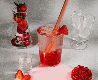 Strawberry Rose Soda görseli