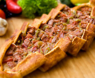 Kuşbaşılı Pide görseli