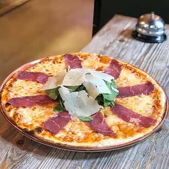 Bresaola Pizza görseli