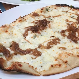 Sarımsaklı Mini Pizza görseli