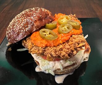 Chicken Hot Crispy Burger görseli