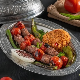 Domatesli Kebap görseli